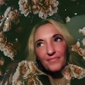 Meet your Posher, Maria